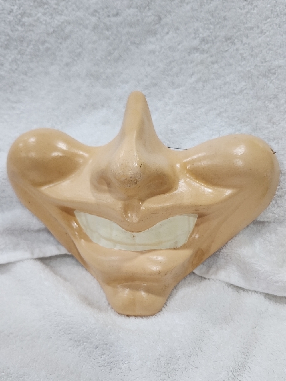 VINTAGE 1970S CERAMIC THEATRICAL SMILE WALL MASK